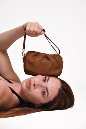 CROSS BODY